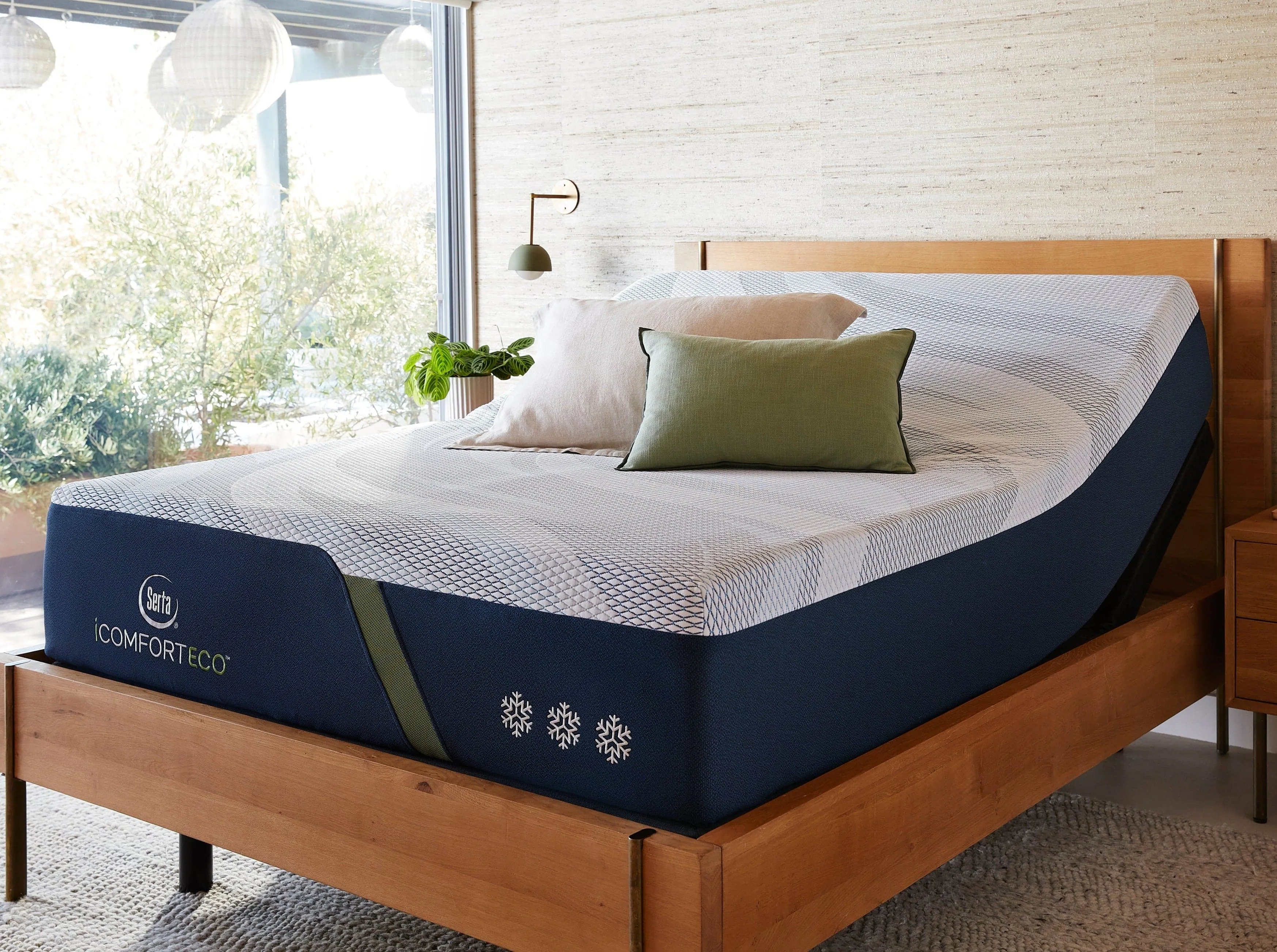 Serta® iComfort ECO F30LTX 13.5" Plush Mattress