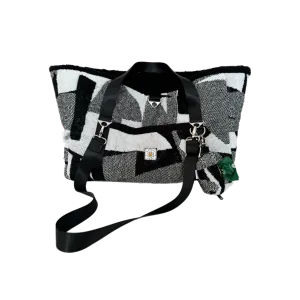 The Black & White ‘Everything’ Pet Beach Bag
