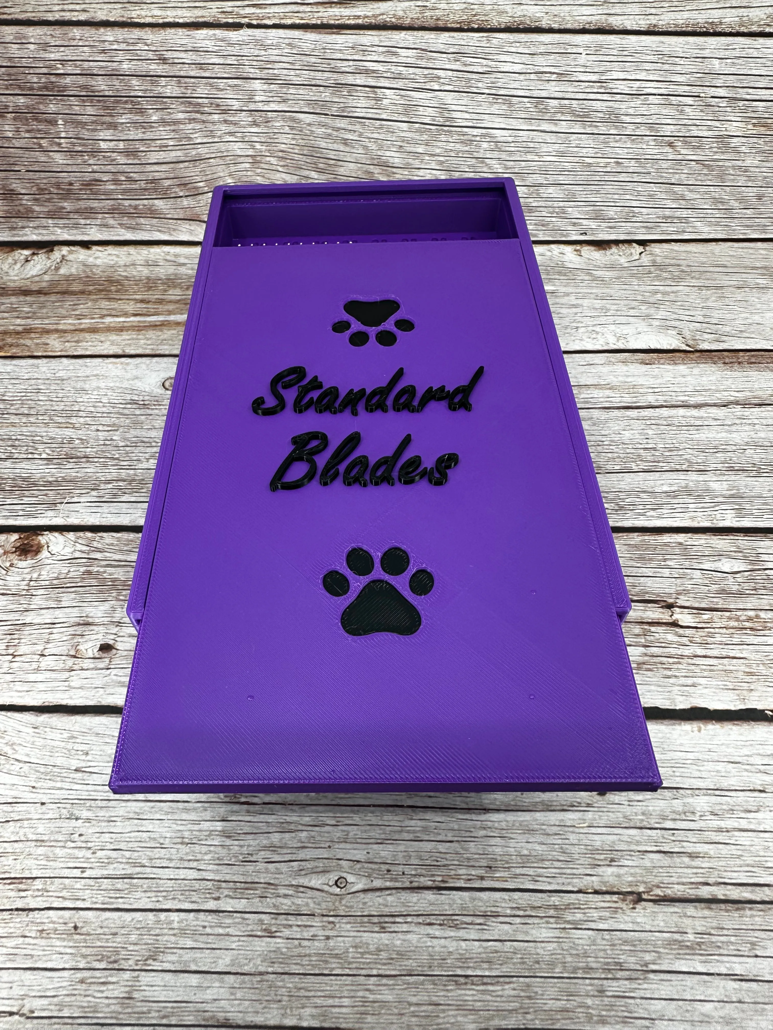 The Blade Box- *Standard* Dog Grooming Standard Size Clipper Blade Holder with Lid | up to 20 |